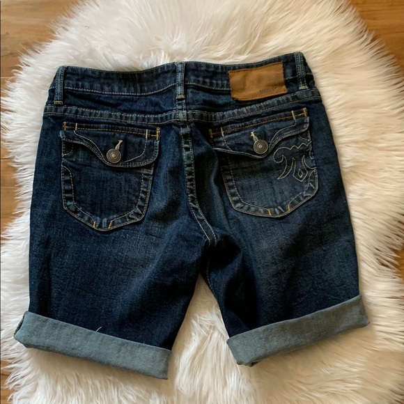 MEK Bermuda - Picture 8 of 9